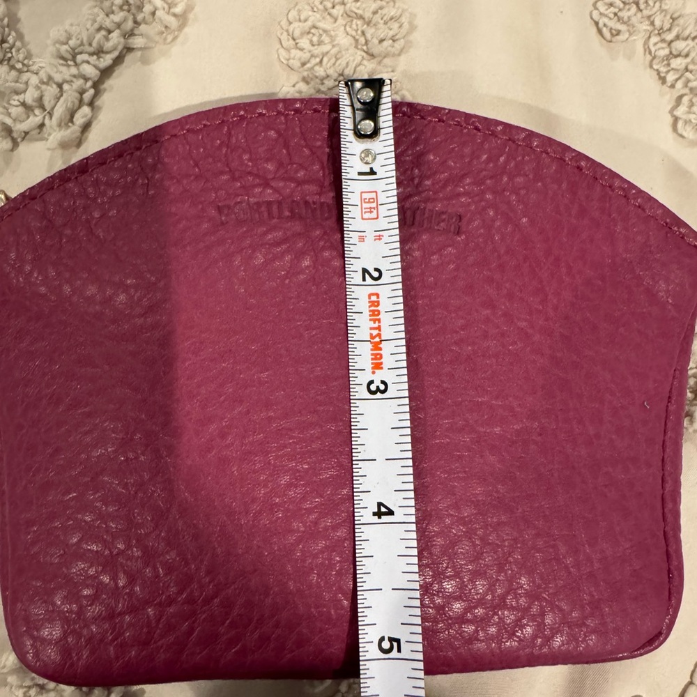 Portland Leather Seashell Pouch - Large color Iris - Picture 4 of 5